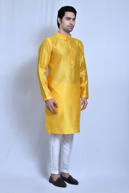 Arihant Rai Sinha_Yellow Silk Geometric Textured Pattern Kurta Set _at_Aza_Fashions