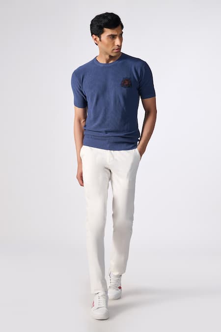 S&N by Shantnu Nikhil Placed Embroidered Crest Knitted T-shirt 