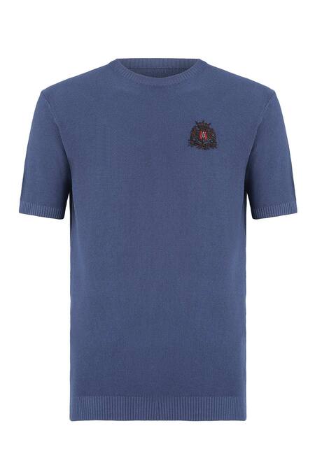 S&N By Shantnu Nikhil Blue Viscose Embroidery Placed Crest Knitted T-shirt Online at Aza Fashions S&N By Shantnu Nikhil_Blue Viscose Embroidery Placed Crest Knitted T-shirt_Online_at_Aza_Fashions