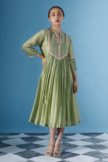 Chokhi Chorri Green Silk, Chanderi Pearls Split V-neck Alena Pintucked Yoke Dress With Inner 