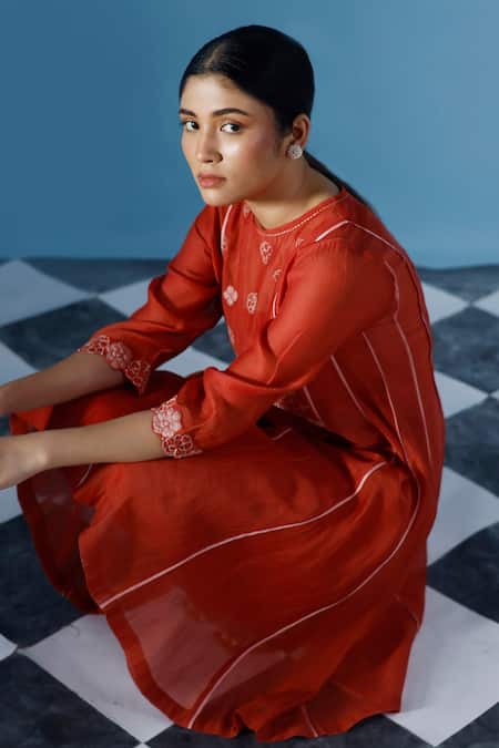 Buy_Chokhi Chorri_Red Cotton, Silk Embroidery Boat Neck Rafflesia Anarkali Set _Online_at_Aza_Fashions