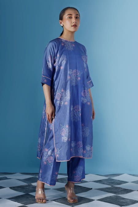 Chokhi Chorri Blue Handwoven Silk Print Enchanted Bloom Round Alessa Kurta Pant Set 