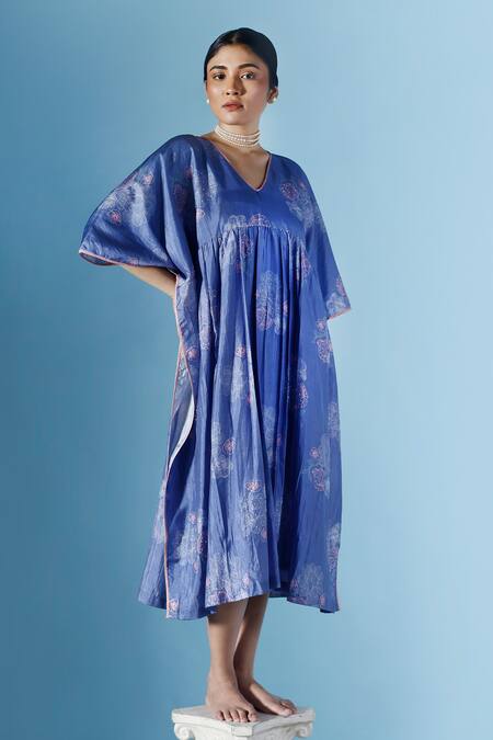 Chokhi Chorri_Blue Silk Beads V-neck Adara Enchanted Florin Print Kaftan Dress With Inner _at_Aza_Fashions