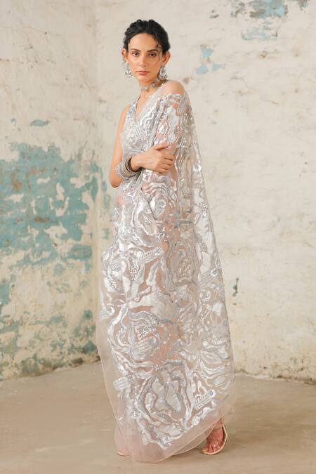 Buy_Saksham & Neharicka_Peach Organza, Chanderi Embroidery V-neck The Kokapur Saree With Blouse 