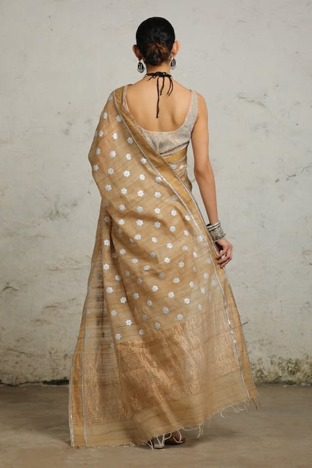 Saksham & Neharicka Samiul Embroidered Saree With Unstitched Blouse Piece 