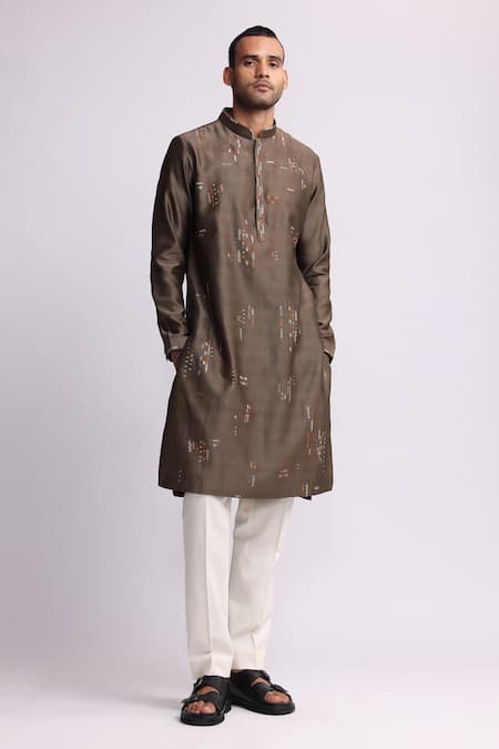 Countrymade Multi-direction Embroidered Kurta Set 