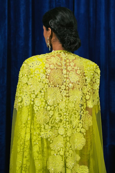 Mishru Adelline Floral Border Embroidered Saree Set With Cape 