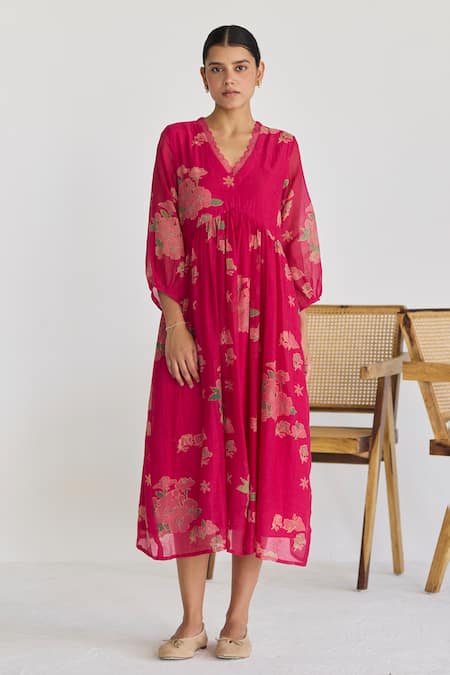 Juanita By Shubhda_Pink Cotton, Chanderi Embroidery Bougainvillea Florence Print Kurta With Trouser_at_Aza_Fashions