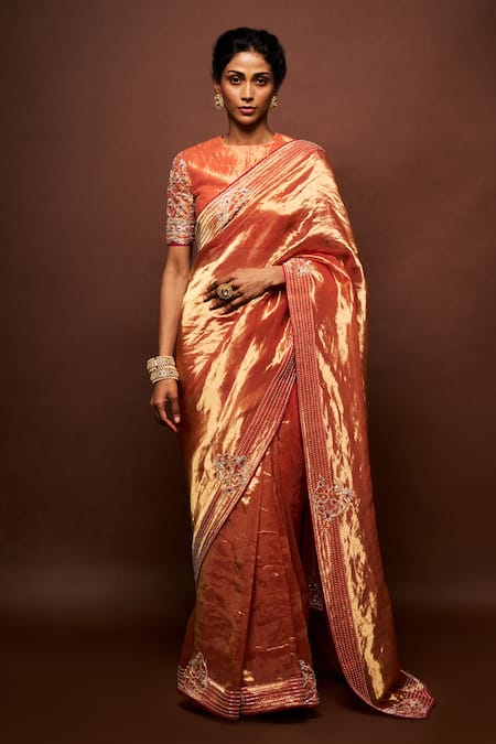 ISSA STUDIO BY CHETANA & SWATHI Ashni Florin Border Embroidered Tissue Saree Set 