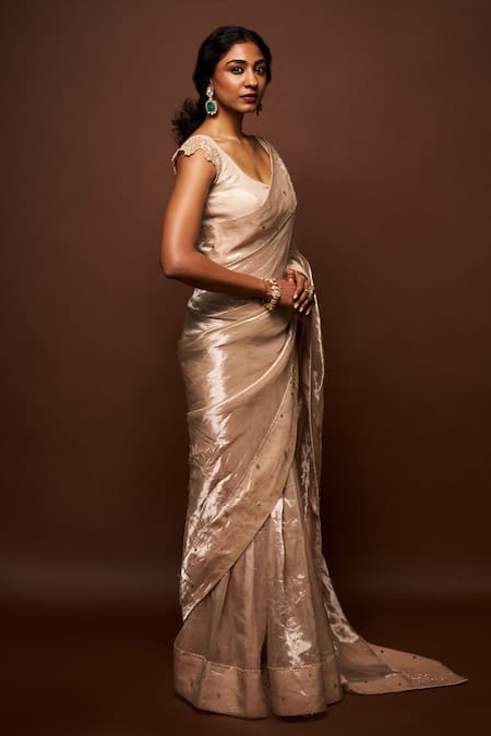 Buy Issa Studio By Chetana & Swathi Beige Tissue Beads, Embroidery Elara Gardenia Border Embellished Saree Set Online at Aza Fashions Buy_Issa Studio By Chetana & Swathi_Beige Tissue Beads, Embroidery Elara Gardenia Border Embellished Saree Set _Online_at_Aza_Fashions