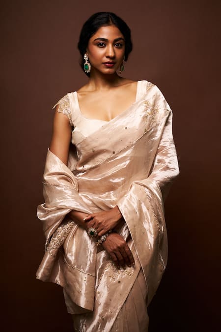 Buy Issa Studio By Chetana & Swathi Beige Tissue Beads, Embroidery Elara Gardenia Border Embellished Saree Set Buy_Issa Studio By Chetana & Swathi_Beige Tissue Beads, Embroidery Elara Gardenia Border Embellished Saree Set