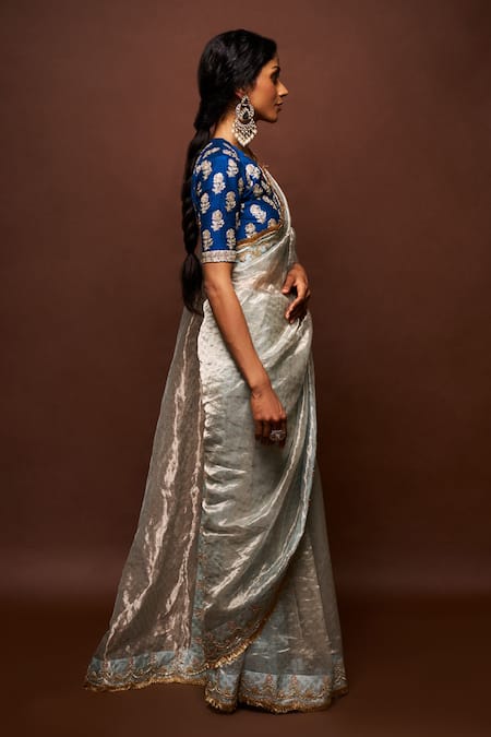 Shop Issa Studio By Chetana & Swathi Grey Tissue, Silk, Ramie Tassels, Trishi Scallop Border Saree With Blouse Shop_Issa Studio By Chetana & Swathi_Grey Tissue, Silk, Ramie Tassels, Trishi Scallop Border Saree With Blouse