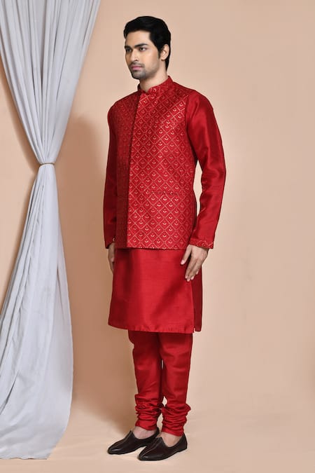 Arihant Rai Sinha_Maroon Silk Embroidery, Sequins Bud Bloom Resham Bundi Set _at_Aza_Fashions