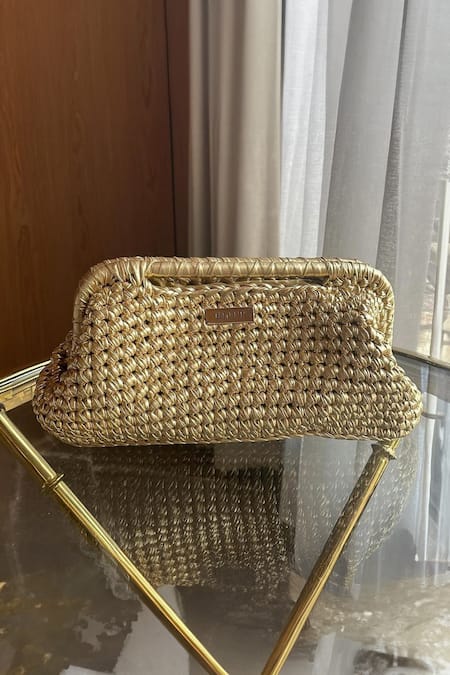 BIJIT Gold Woven Cutout Handle Clutch With Sling 