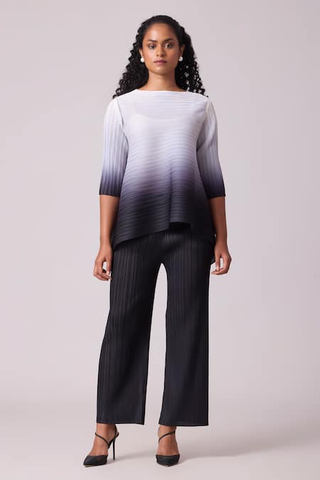 Scarlet Sage Black Polyester Boat Neck Kendra Ombre Printed Tunic And Pant Set at Aza Fashions Scarlet Sage_Black Polyester Boat Neck Kendra Ombre Printed Tunic And Pant Set _at_Aza_Fashions