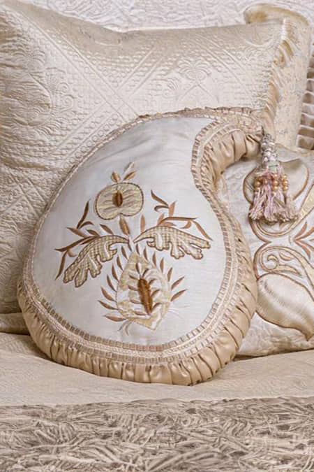 Diva Riche White Washable Silk Embroidered Eski Accent Embellished Tassel Paisley Pillow 