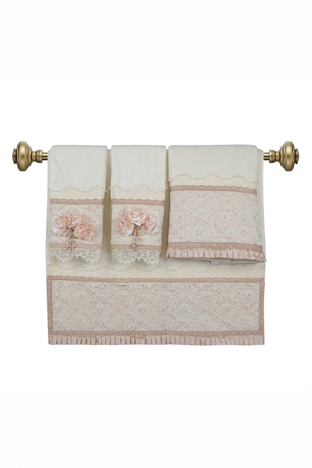 Diva Riche Roset Floral Applique Embroidered Towel Set 