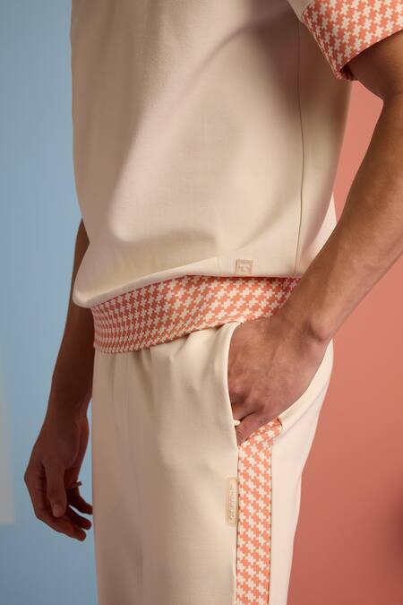 Buy_Muvazo_Beige Cotton, Polyester Plain Joggers 