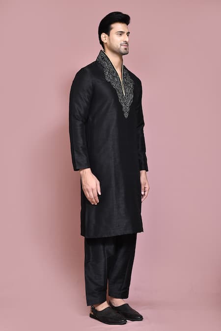 Arihant Rai Sinha_Black Silk Embroidery Resham Neckline Kurta Set _at_Aza_Fashions