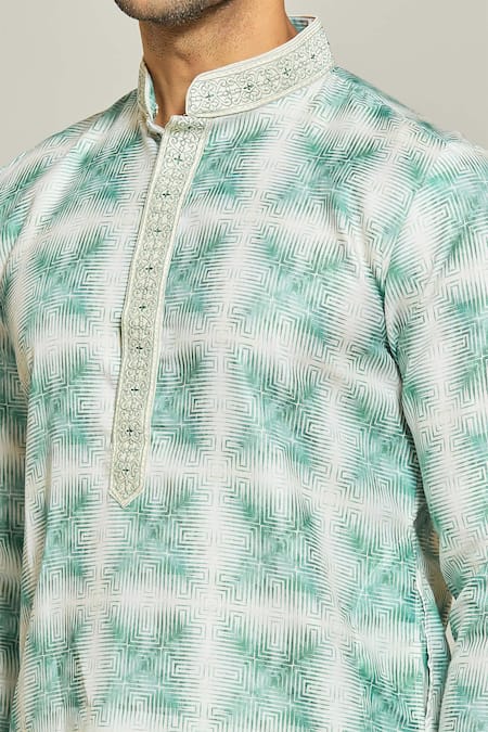 Arihant Rai Sinha_Green , Satin Embroidery Abstract Helix Maze Print Kurta Set _at_Aza_Fashions