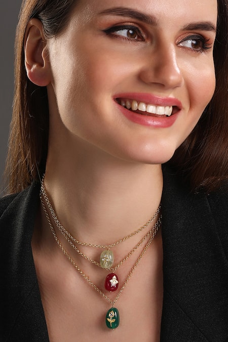 Hrisha Jewels Gold Plated Kundan Embellished Necklace