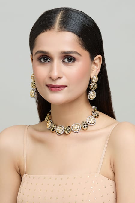 Samyukta Singhania Geometric Jadau Embellished Necklace Set 
