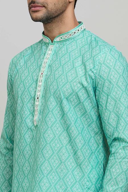 Arihant Rai Sinha_Green Polyester, Cotton Embroidery Bandhej Pattern Kurta Set _at_Aza_Fashions