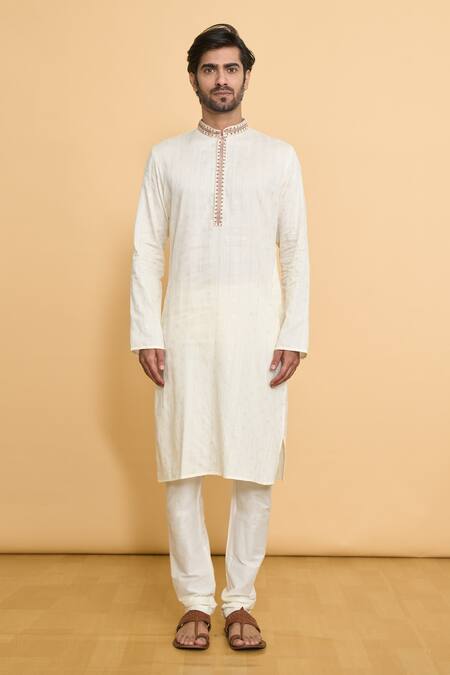 Arihant Rai Sinha Cream Cotton, Polyester Embroidery Butti Pattern Kurta With Churidar Online at Aza Fashions Arihant Rai Sinha_Cream Cotton, Polyester Embroidery Butti Pattern Kurta With Churidar _Online_at_Aza_Fashions