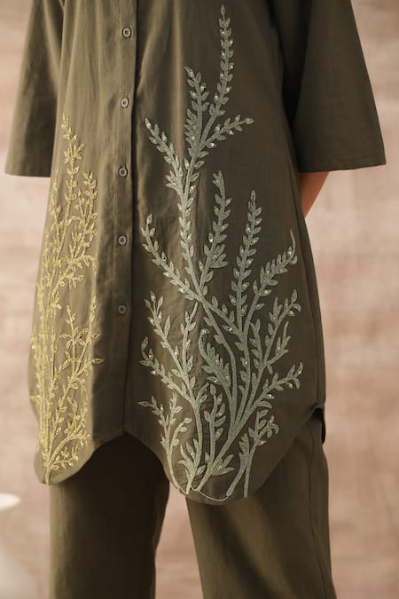 Varun Chhabra Green Cotton Embroidery Collared Shirt Tunic And Pant Set at Aza Fashions Varun Chhabra_Green Cotton Embroidery Collared Shirt Tunic And Pant Set_at_Aza_Fashions