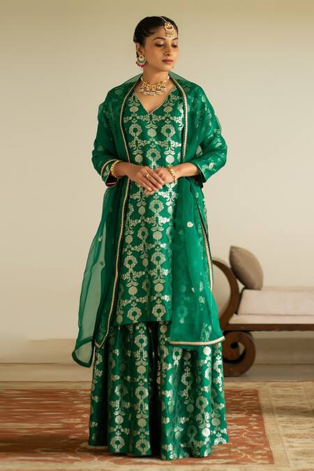 SOBARIKO Green Silk Embroidery V-neck Jaal Weave Straight Kurta Sharara Set Online at Aza Fashions SOBARIKO_Green Silk Embroidery V-neck Jaal Weave Straight Kurta Sharara Set_Online_at_Aza_Fashions