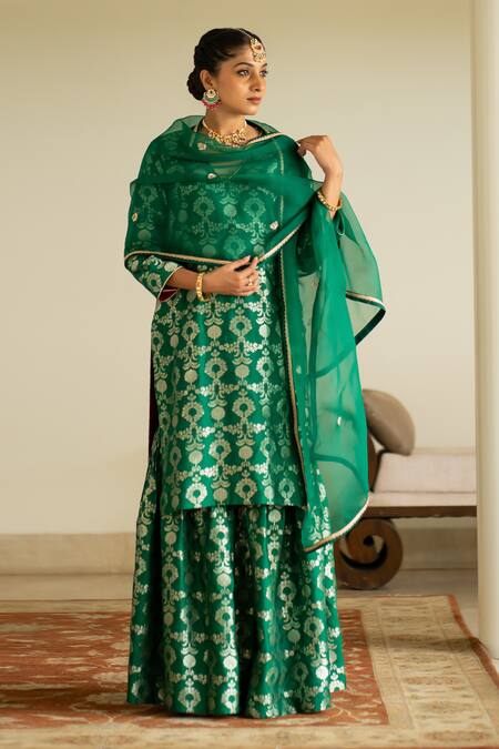 Buy SOBARIKO Green Silk Embroidery V-neck Jaal Weave Straight Kurta Sharara Set Online at Aza Fashions Buy_SOBARIKO_Green Silk Embroidery V-neck Jaal Weave Straight Kurta Sharara Set_Online_at_Aza_Fashions