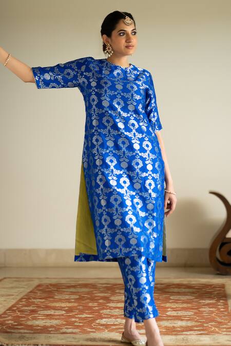 Buy_Sobariko_Blue Silk Embroidery Round Neck Jaal Motif Woven Kurta Pant Set _Online_at_Aza_Fashions