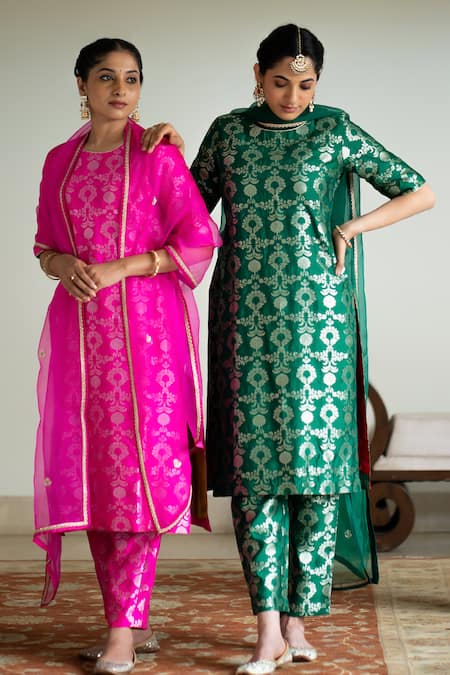 Sobariko_Pink Silk Hand Embroidered Jaal Round Woven Kurta Set  _at_Aza_Fashions