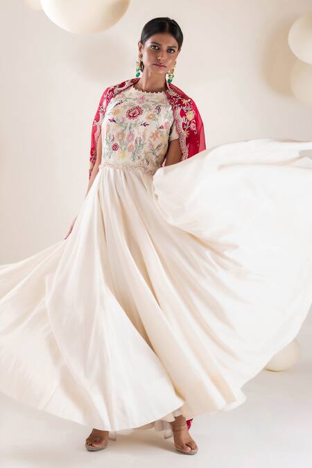 Shop Pallavi Poddar Ivory Organza, Chanderi Pearls, Beads, Gul Bloom Aari Work Anarkali With Dupatta Online at Aza Fashions Shop_Pallavi Poddar_Ivory Organza, Chanderi Pearls, Beads, Gul Bloom Aari Work Anarkali With Dupatta _Online_at_Aza_Fashions