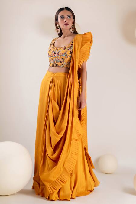 Pallavi Poddar Yellow Silk Embroidery Round Neck Pleated Border Pre-draped Saree With Blouse Online at Aza Fashions Pallavi Poddar_Yellow Silk Embroidery Round Neck Pleated Border Pre-draped Saree With Blouse _Online_at_Aza_Fashions
