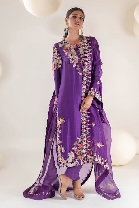 Pallavi Poddar Purple Organza Embroidery Floral Round Neck Flower Kurta Pant Set 