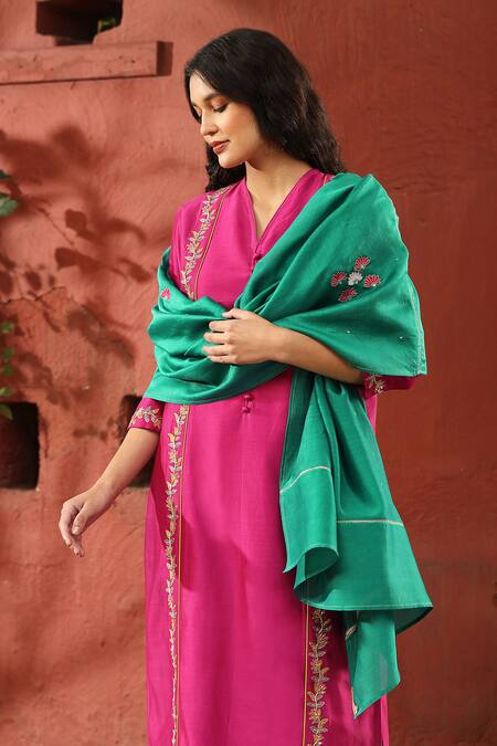 Shop_Weaver Story_Pink Chanderi Silk Zari, Beads, Embroidery V-neck Placement Kurta Pant Set _Online_at_Aza_Fashions