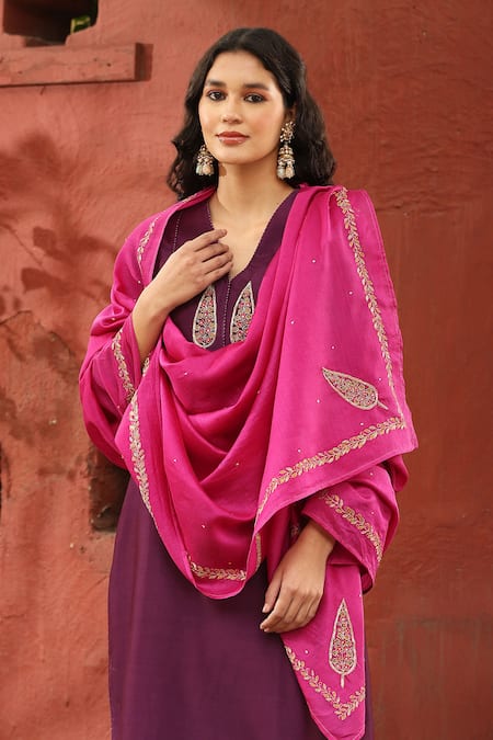 Shop_Weaver Story_Purple Chanderi Silk Beads, Embroidery V-neck Straight Kurta Pant Set _Online_at_Aza_Fashions