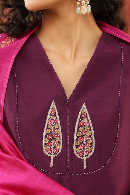 Weaver Story_Purple Chanderi Silk Beads, Embroidery V-neck Straight Kurta Pant Set _at_Aza_Fashions