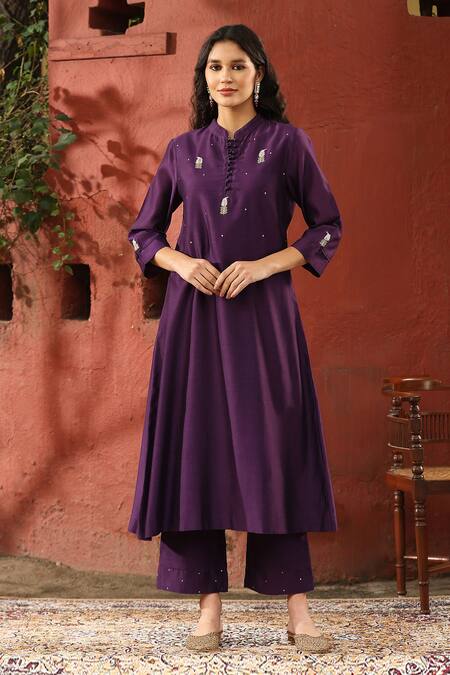 Buy_Weaver Story_Purple Silk, Embroidery Placement Paisley Kurta Pant Set _Online_at_Aza_Fashions