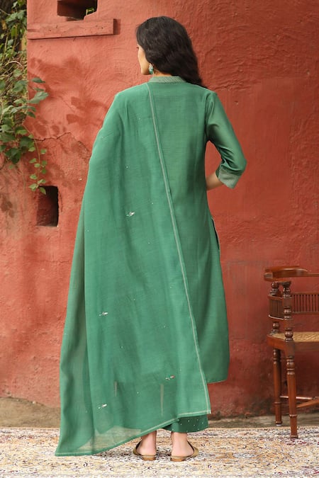 Shop_Weaver Story_Green Chanderi Silk Embroidery Mandarin Collar Placement Flower Kurta Pant Set _at_Aza_Fashions
