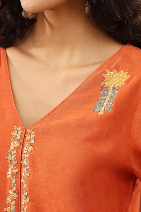 Shop_Weaver Story_Orange Chanderi Silk Embroidery V-neck Straight Kurta With Pant _Online_at_Aza_Fashions