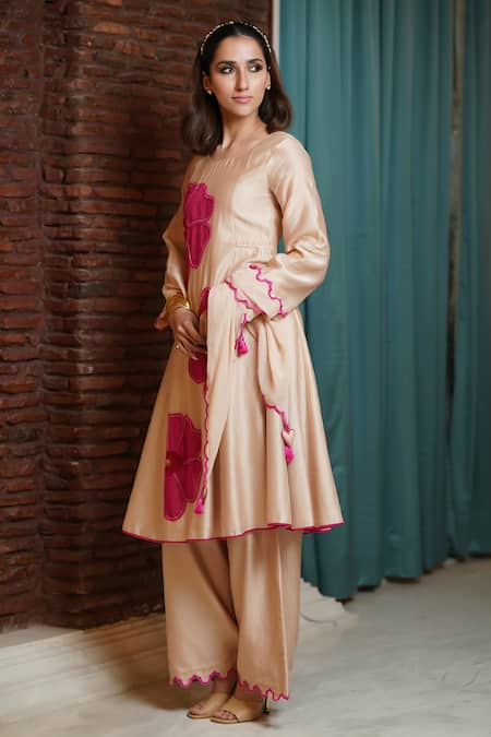 Leela By A Beige Organza, Chanderi, Linen Embroidery, Beads Flower Patchwork Anarkali Set Online at Aza Fashions Leela By A_Beige Organza, Chanderi, Linen Embroidery, Beads Flower Patchwork Anarkali Set _Online_at_Aza_Fashions