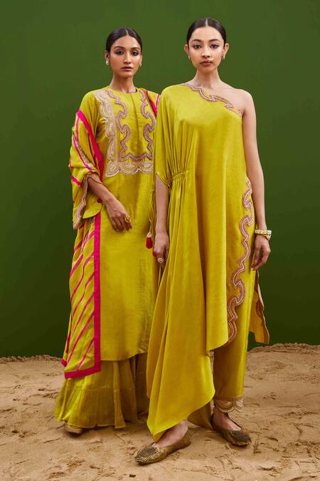 Vasavi Shah_Green Kurta Silk Embroidered Dori Round French Knot Gharara Set  _Online_at_Aza_Fashions