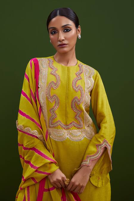 Buy_Vasavi Shah_Green Kurta Silk Embroidered Dori Round French Knot Gharara Set  _Online_at_Aza_Fashions