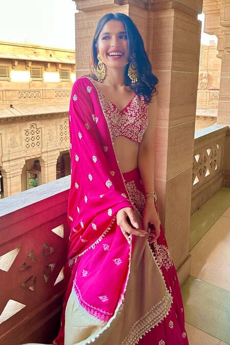 Shop_Vasavi Shah_Pink Silk Sequins, Embroidery V-neck Bridal Lehenga Set _Online_at_Aza_Fashions
