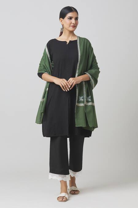 Toosh Kashmir_Green Sozni Embroidered Border Shawl _Online_at_Aza_Fashions