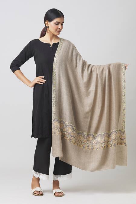 Toosh Kashmir_Grey Sozni Floral Embroidered Palladar Pashmina Shawl_Online_at_Aza_Fashions