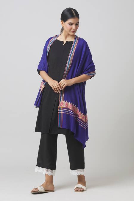 Toosh Kashmir_Blue Sozni Paisley Border Embroidered Pashmina Shawl _Online_at_Aza_Fashions