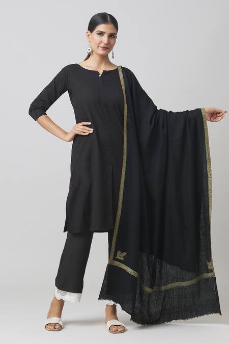 Shop Toosh Kashmir Black Sozni Floral Border Embroidered Pashmina Shawl at Aza Fashions Shop_Toosh Kashmir_Black Sozni Floral Border Embroidered Pashmina Shawl_at_Aza_Fashions